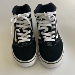 VANS OLD SKOOL(Unisex)
